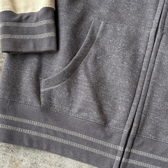 Milwaukee Brewers Women's Hoodie - Gray and Cream - Picture 4 of 14